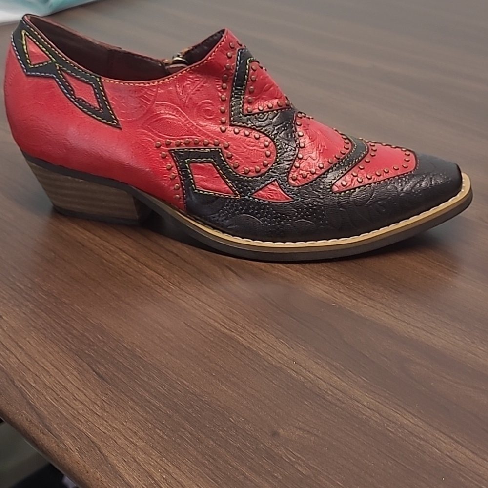 Size 36 Red and Black Faux Leather Cowboy Boots - Picture 3 of 7